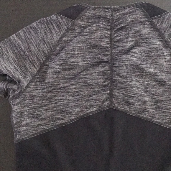 ✨Lululemon mesh panel top - Picture 3 of 7